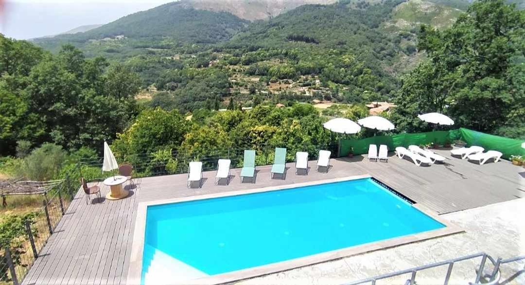Apartamentos La Rosa Y El Pastor Guijo de Santa Barbara Ruang foto