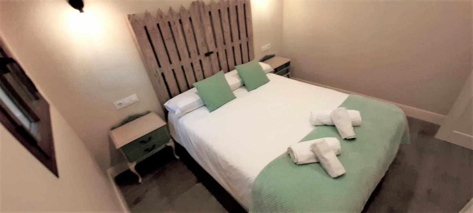 Apartamentos La Rosa Y El Pastor Guijo de Santa Barbara Ruang foto